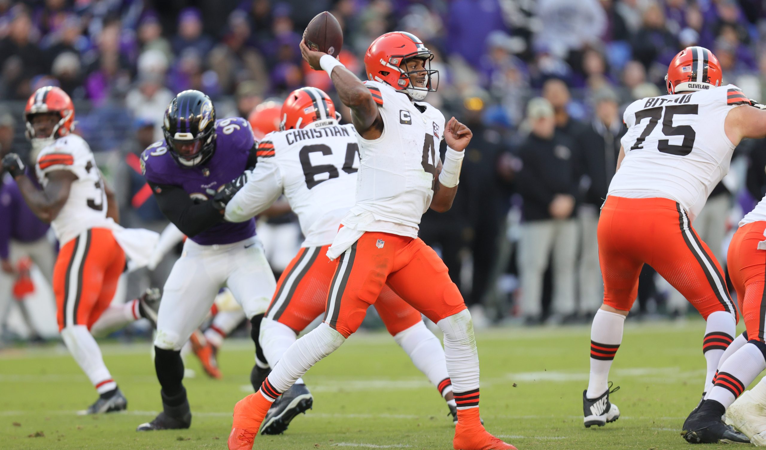 Why the Browns will be cautious with Dorian Thompson-Robinson and were surprised to land Tyler Huntley